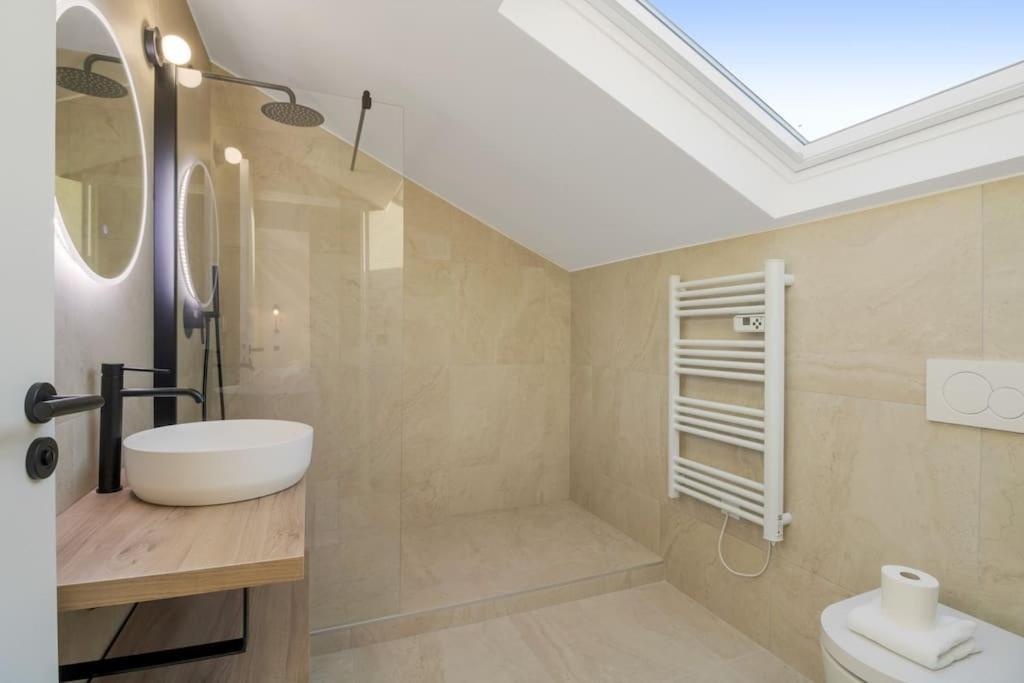 42.appart 6pers#2bedroom #pere Lachaise #nation Apartment Paris